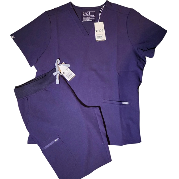 Figs Casma Three-Pocket Scrub Top & Yola Skinny Scrub Pants in Purple Jam XL - Picture 8 of 8
